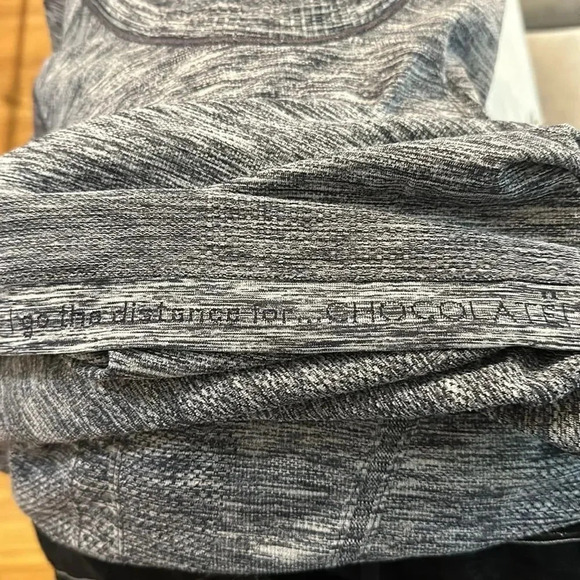 Lululemon 6 swiftly tech blue heathered short sleeve in great pre owned cond - Picture 7 of 8